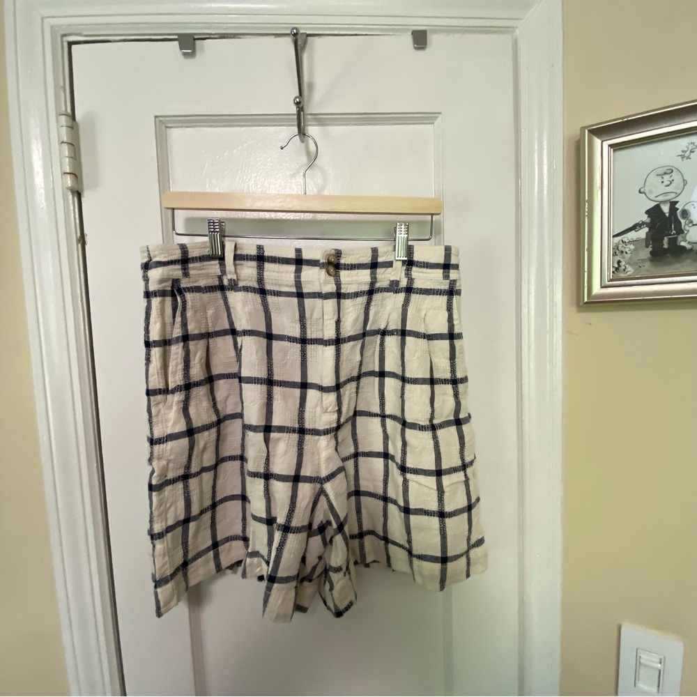 Madewell pleated window pane linen shorts